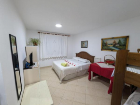 Zhizelle Xhamllik'Apartment